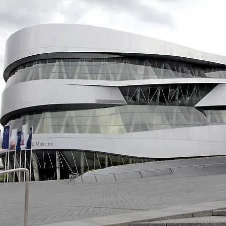 Elaya Stuttgart 호텔 4*