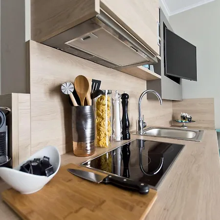 Elaya Stuttgart 뵈브링엔