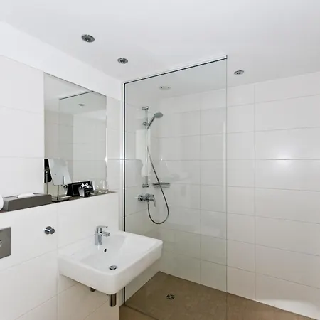 Hotel Elaya Stuttgart 4*