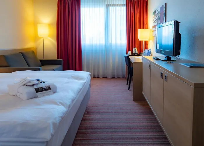 Отель Elaya Stuttgart