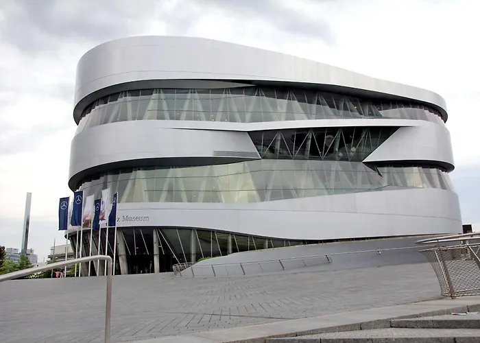 Elaya Stuttgart Отель 4*