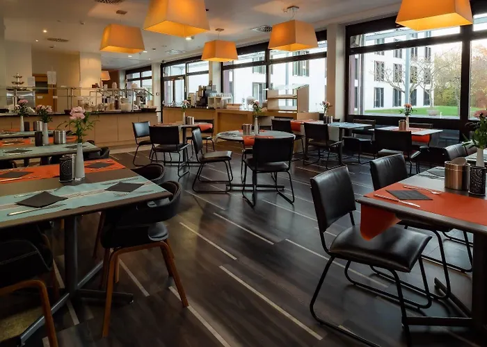 Elaya Stuttgart 酒店 伯布林根